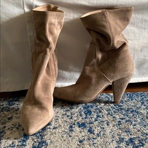 Kenneth Cole camel booties